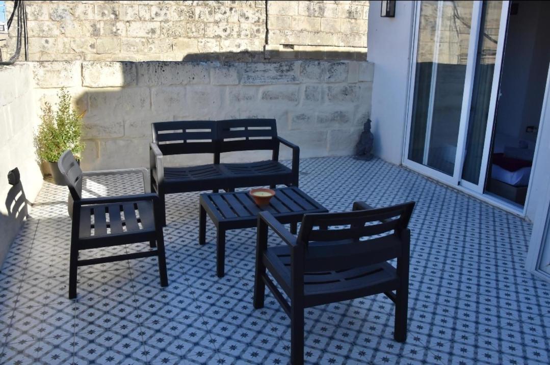 شقة Chic Penthouse Industrial-Style موستا المظهر الخارجي الصورة